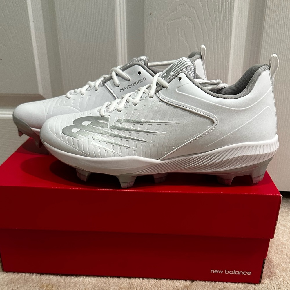 New Balance Women's FuelCell Fuse v3 TPU Softball Cleats